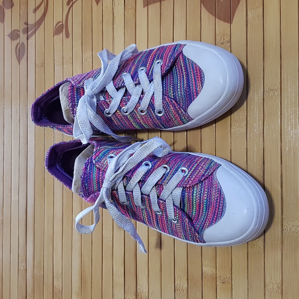 Basic Editions 🌈 Girls Shoes